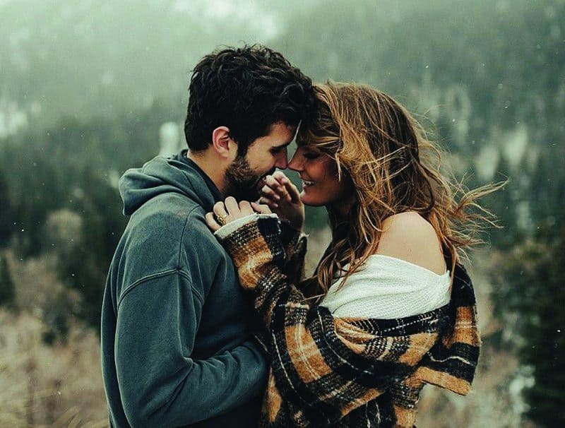 Ερωτικό Ωροσκόπιο Απριλίου 2026: Λίγη Ένταση Φέρνει Μεγάλες Εξελίξεις στην Αγάπη