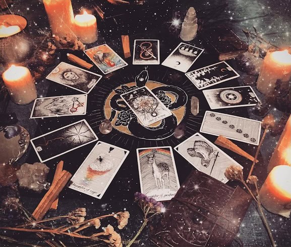 Εβδομαδιαίο Ταρώ Ωροσκόπιο (13–19 Απριλίου 2026)